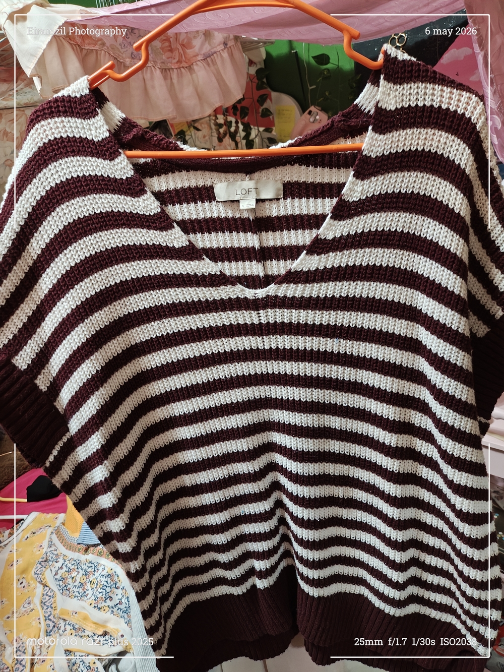 LOFT Women's Striped V-Neck Sweater - Burgundy and White